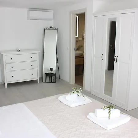 Rural Mate Villa